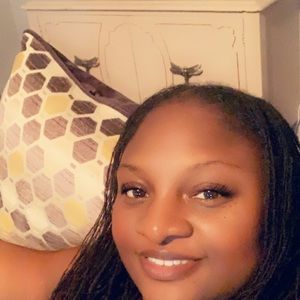 Meet your Posher, Latasha